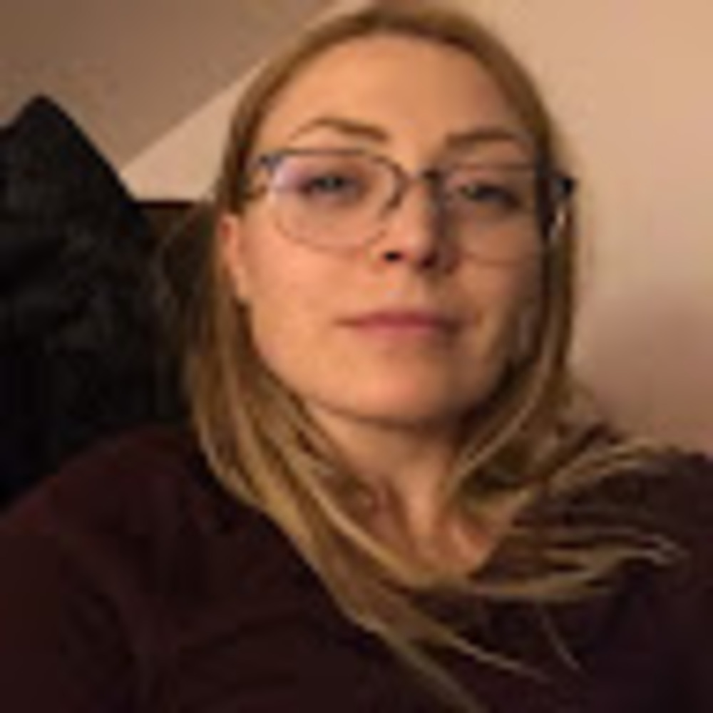 Meet your Posher, Lily
